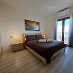 Miramare, Wonderful With A Sea View! Apartment *