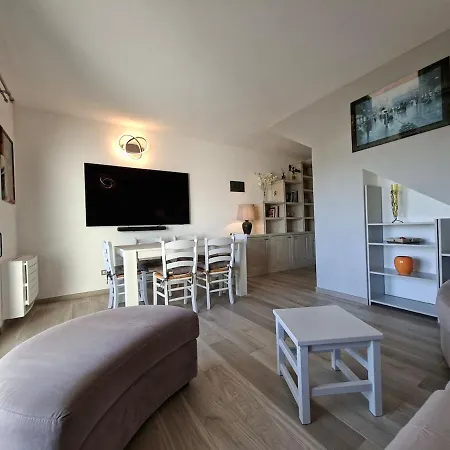Apartmán Miramare, Wonderful With A Sea View! Palau