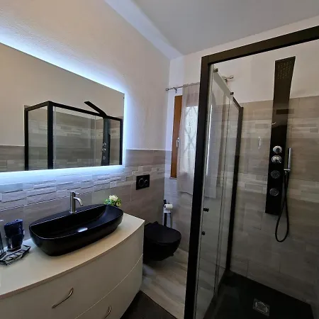 Miramare, Wonderful With A Sea View! Apartment *
