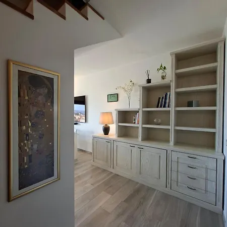 Apartment Miramare, Wonderful With A Sea View! Palau